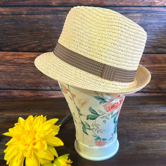 Scala Pronto Women’s Fedora With Brown Ribbon Band! In Excellent Condition! - Picture 1 of 8